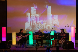 Jumaos: Vibraciones acústicas en la Sala Gaitán.