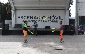Escenario Móvil - Arte y Huella por la Paz - Plazoleta de la Mariposa, Usaquén