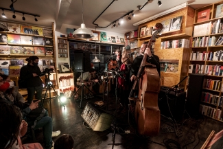 Pequeños Conciertos en Librerías: Zazous