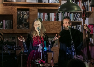 Pequeños Conciertos en Librerías: Zazous