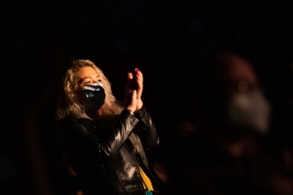 Así vivimos una noche de Cantaoras. Verbena y Picó