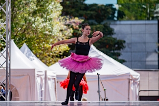 Festival Danza en la Ciudad Toma bailada Chapinero