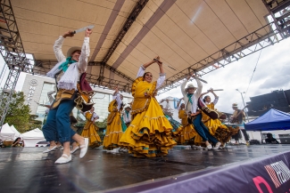 Festival Danza en la Ciudad Toma bailada Chapinero
