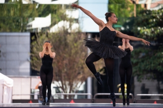 Festival Danza en la Ciudad Toma bailada Chapinero