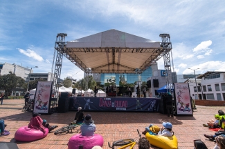 Festival Danza en la Ciudad Toma bailada Chapinero