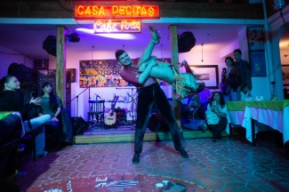 Salsa al Parque llegó a Casa de Citas