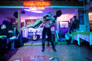 Salsa al Parque llegó a Casa de Citas