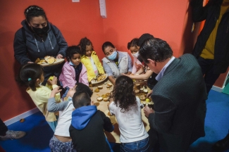 Visita Alejandro Gaviria Castillo de las Artes