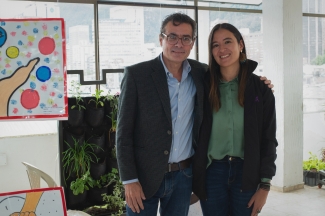 Visita Alejandro Gaviria Castillo de las Artes