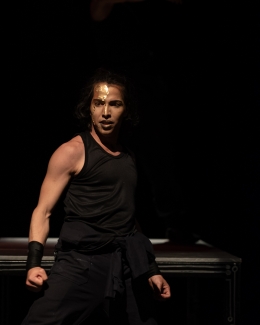 Artista en escenario