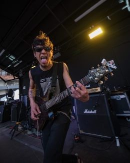 Ataque Punk Rock- Escenarios Móviles