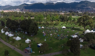 I Bienal internacional de arte para la primera inf