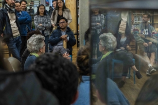 Rosario Caicedo hablando sobre la exposición de Andrés Caicedo en Andrés Caicedo: Morir y dejar obra.