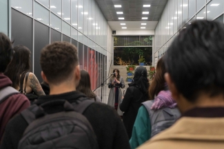 Mauricio Galeano y Liz Callejas en Palabras de inauguración de la exposición Laberinto.