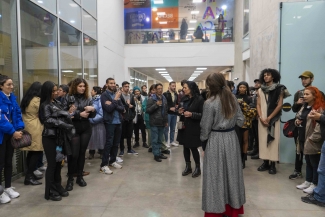 Liz Callejas en palabras de inauguración de la exposición Laberinto.