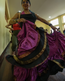 Danza folclórica del desierto de la India