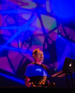 Sonar en CKWEB -Teatro el Ensueño
