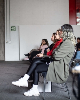    	 LCI - Escuela de Moda, Arte y Diseño