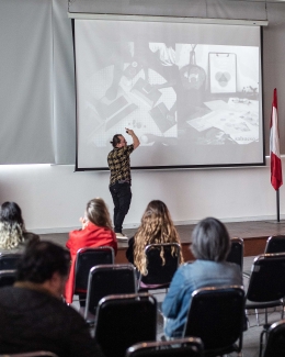    	 LCI - Escuela de Moda, Arte y Diseño