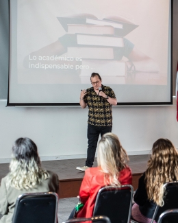    	 LCI - Escuela de Moda, Arte y Diseño