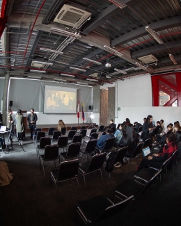    	 LCI - Escuela de Moda, Arte y Diseño