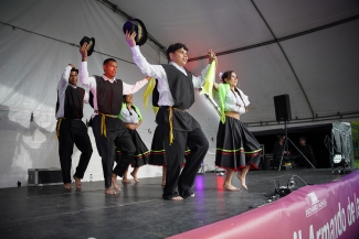 Toma artística por la paz