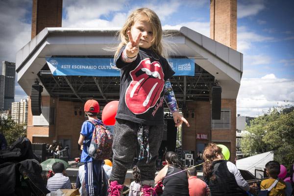 "Chiqui Tortazo Consentidos" En el teatro al aire Libre La Media Torta