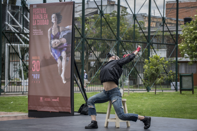 Entre Sombras - Danza en la Ciudad.