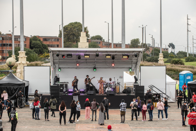 Escenario Móvil, María Mercedes Carranza