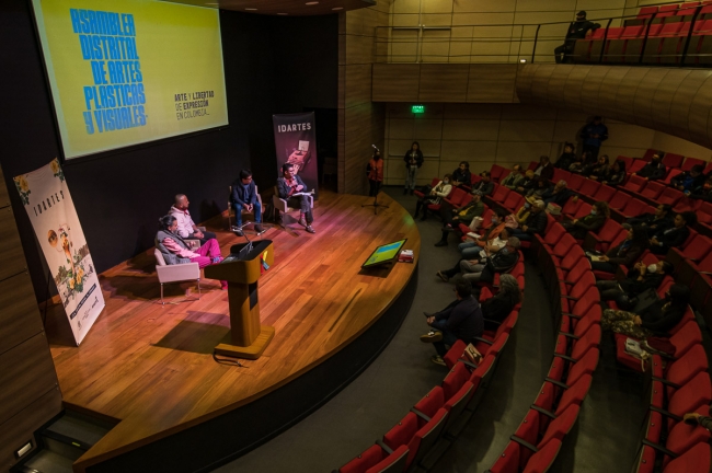Asamblea distrital de artes plasticas y visuales.