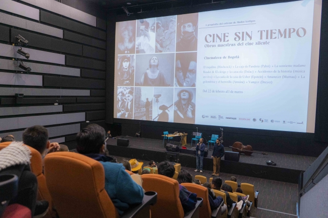 Apertura del ciclo de cine mudo.