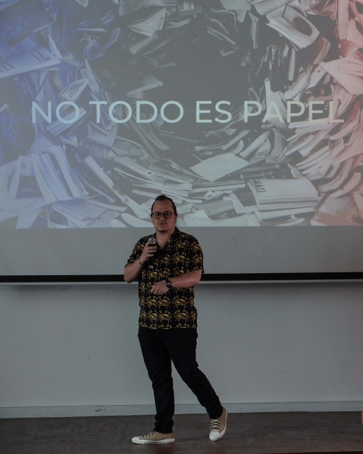    	 LCI - Escuela de Moda, Arte y Diseño